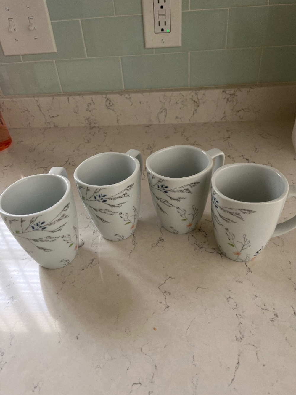 4 Corelle Coordinates Mugs, Vitrelle pattern